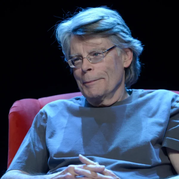 Stephen King – czy ma żonę i dzieci? Wiek, wzrost, majątek z książek i praw, oraz sukcesy pisarskie dzieci