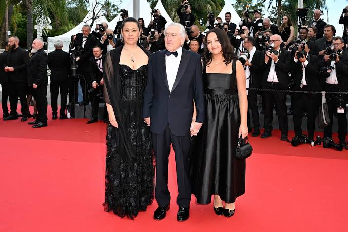 Robert De Niro – czy ma żonę i dzieci? Wiek, wzrost, potężny majątek, legendarne role i szokująco późne siódme dziecko!